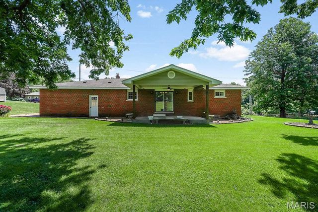 47 Eva Avenue, Cottage Hills, IL 62018