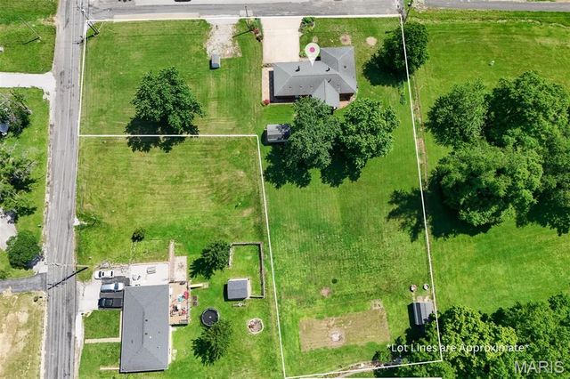 47 Eva Avenue, Cottage Hills, IL 62018