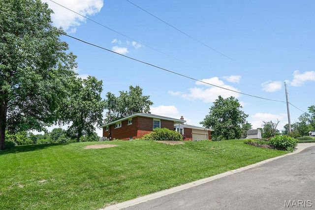 47 Eva Avenue, Cottage Hills, IL 62018