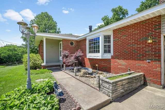 47 Eva Avenue, Cottage Hills, IL 62018
