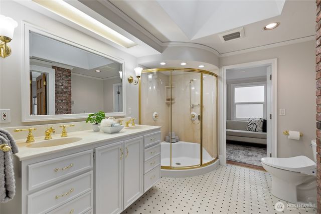 510 N Yakima Avenue, Tacoma, WA 98403