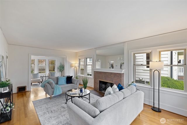 510 N Yakima Avenue, Tacoma, WA 98403