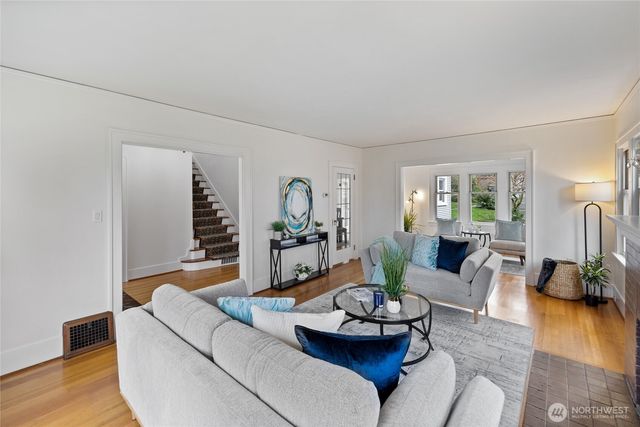 510 N Yakima Avenue, Tacoma, WA 98403