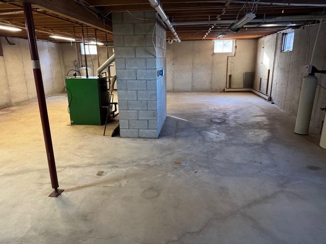 2512 S Sportsman Drive, White Cloud, MI 49349