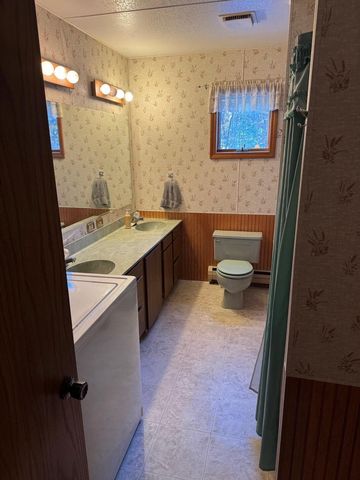 2512 S Sportsman Drive, White Cloud, MI 49349