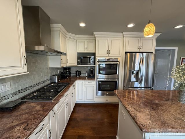 15 Delaware Drive, East Brunswick, NJ 08816