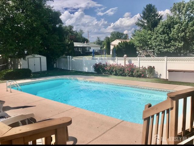 15 Delaware Drive, East Brunswick, NJ 08816
