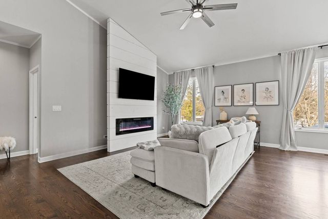 16656 Huntington Drive, Lockport, IL 60441