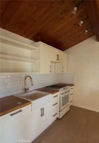 31954 Pine Cone, Running Springs, CA 92382