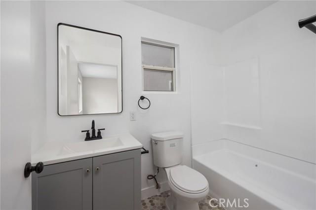 2627 W Vernon Avenue, Los Angeles, CA 90008