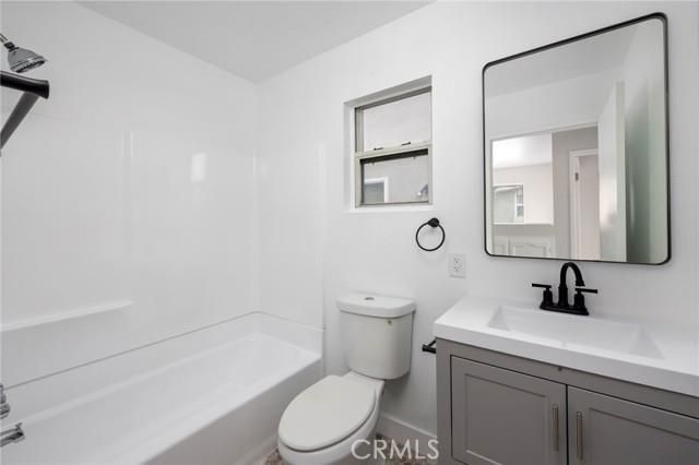 2627 W Vernon Avenue, Los Angeles, CA 90008