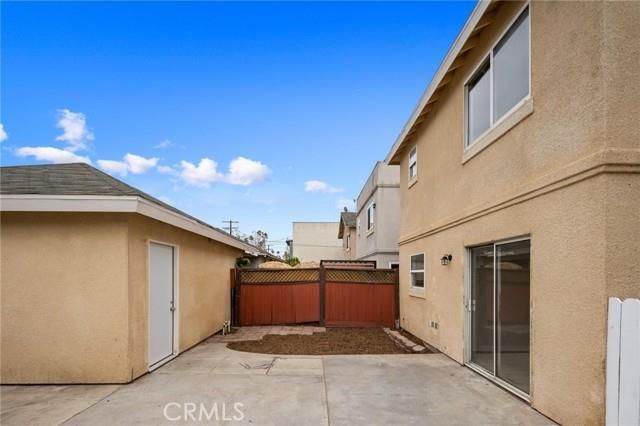 2627 W Vernon Avenue, Los Angeles, CA 90008