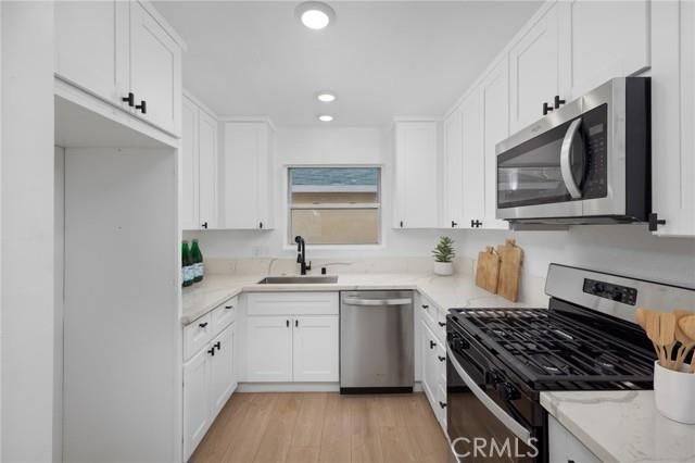 2627 W Vernon Avenue, Los Angeles, CA 90008