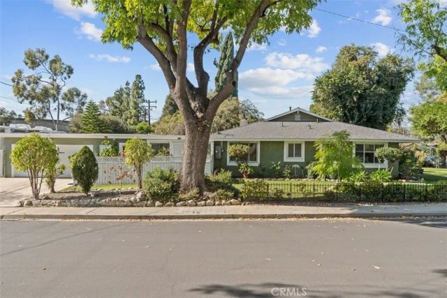 944 Butte Street, Claremont, CA 91711