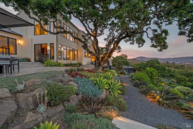 2900 Wild Turkey Run, Santa Rosa, CA 95404