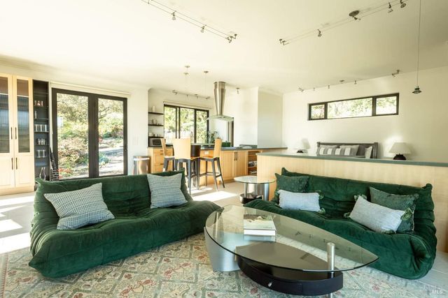 2900 Wild Turkey Run, Santa Rosa, CA 95404