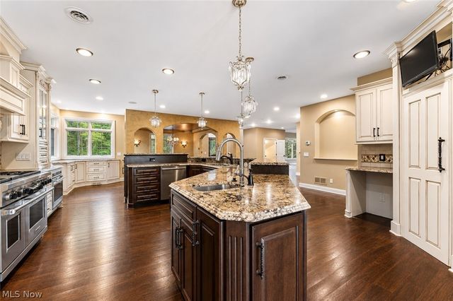 331 Timberidge Trail, Gates Mills, OH 44040