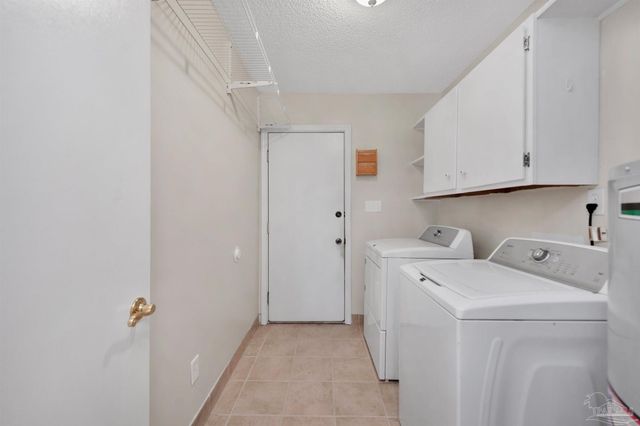 1012 Coronado Ct, Gulf Breeze, FL 32563