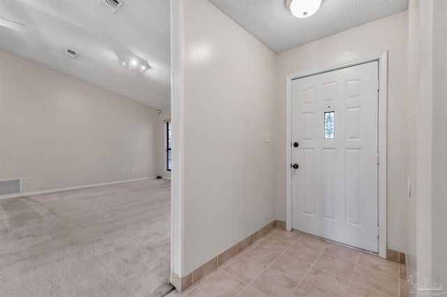 1012 Coronado Ct, Gulf Breeze, FL 32563