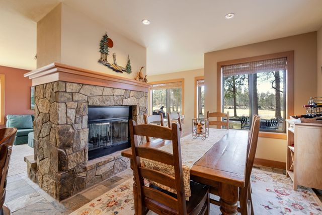 57985 Silver Fir Circle 2, Sunriver, OR 97707