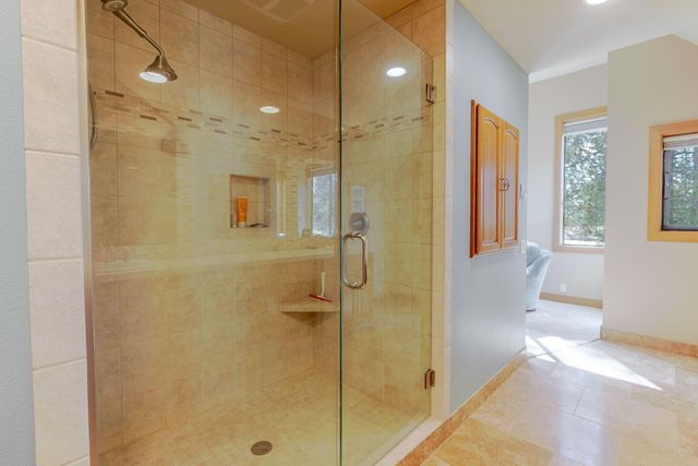 57985 Silver Fir Circle 2, Sunriver, OR 97707