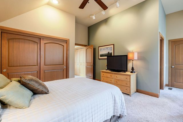 57985 Silver Fir Circle 2, Sunriver, OR 97707