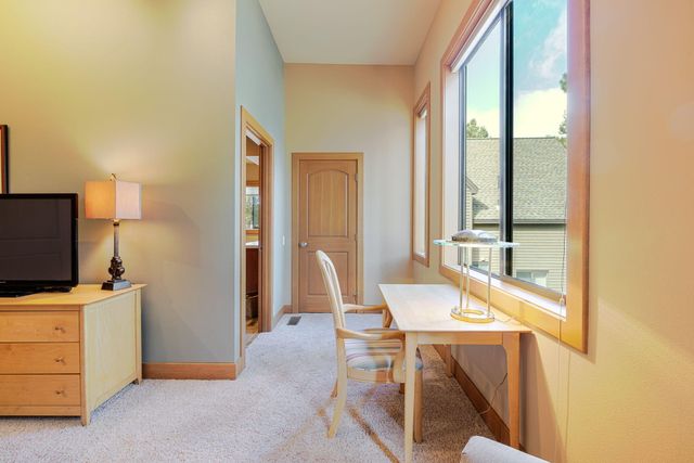 57985 Silver Fir Circle 2, Sunriver, OR 97707