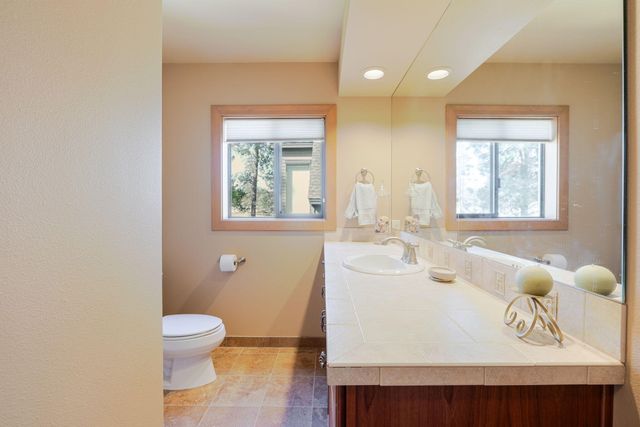 57985 Silver Fir Circle 2, Sunriver, OR 97707