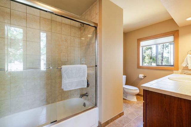 57985 Silver Fir Circle 2, Sunriver, OR 97707