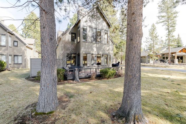 57985 Silver Fir Circle 2, Sunriver, OR 97707