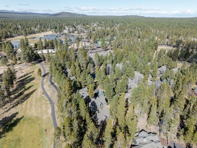 57985 Silver Fir Circle 2, Sunriver, OR 97707