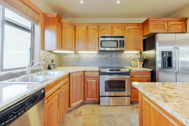 57985 Silver Fir Circle 2, Sunriver, OR 97707