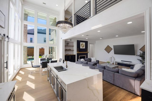 13 Queen Mary Court, Sugar Land, TX 77479