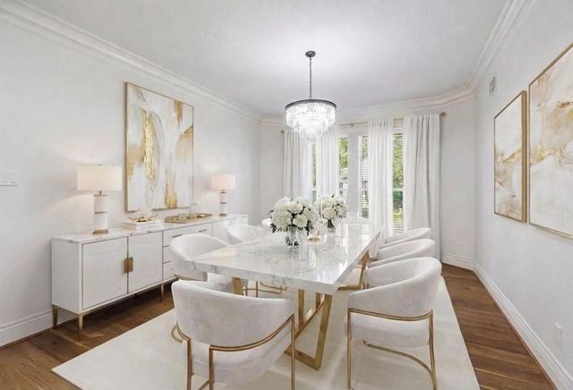 13 Queen Mary Court, Sugar Land, TX 77479