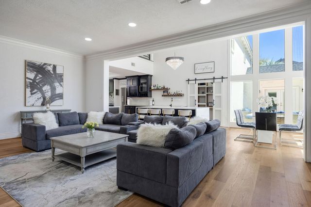 13 Queen Mary Court, Sugar Land, TX 77479