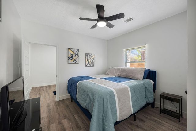 13 Queen Mary Court, Sugar Land, TX 77479