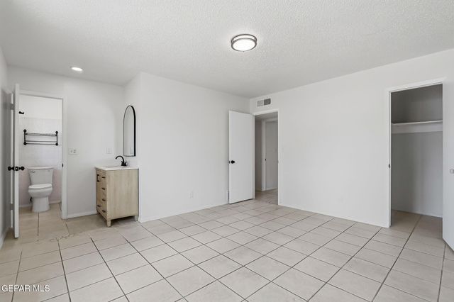 3216 Beachcomber Drive, El Paso, TX 79936