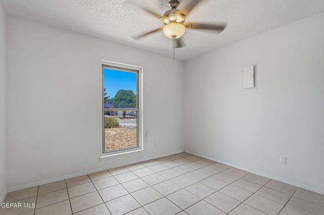 3216 Beachcomber Drive, El Paso, TX 79936