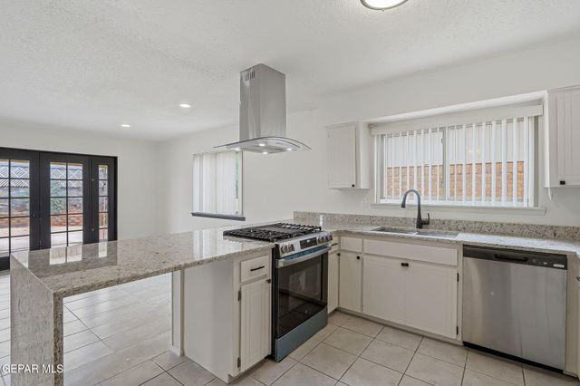3216 Beachcomber Drive, El Paso, TX 79936