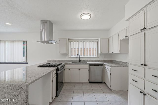 3216 Beachcomber Drive, El Paso, TX 79936