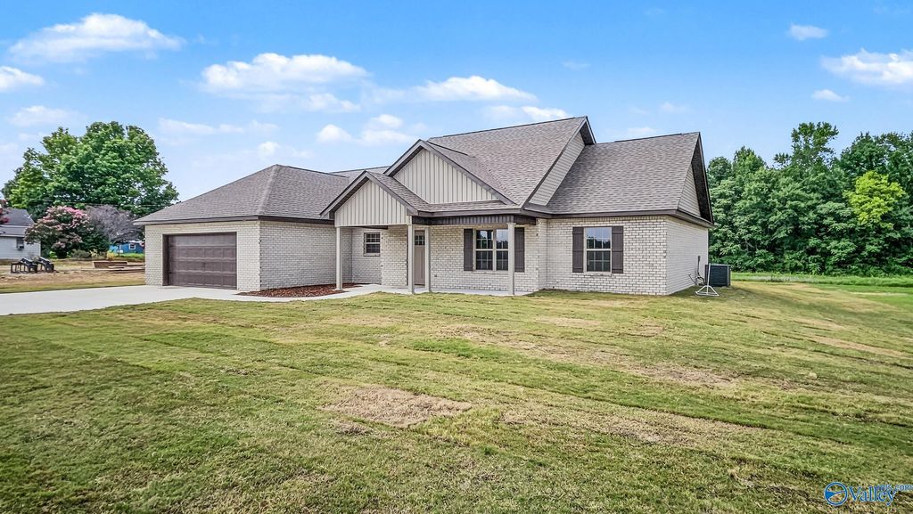 27136 North Wales Road, Elkmont, AL 35620