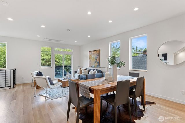 6743 Earl Avenue NW, Seattle, WA 98117