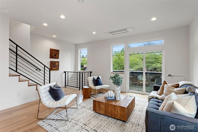 6743 Earl Avenue NW, Seattle, WA 98117