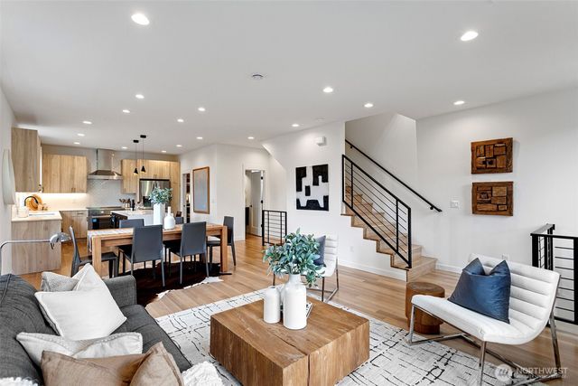 6743 Earl Avenue NW, Seattle, WA 98117