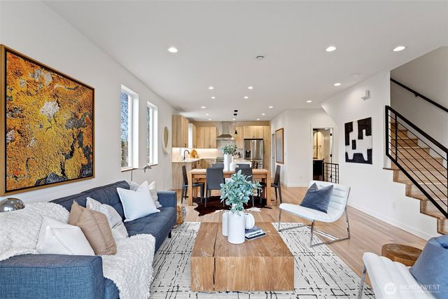 6743 Earl Avenue NW, Seattle, WA 98117
