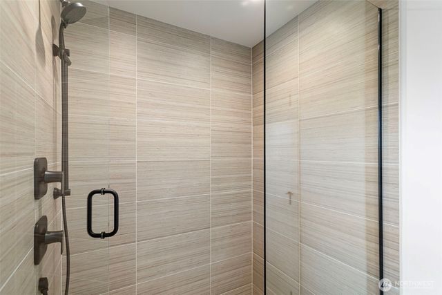 6743 Earl Avenue NW, Seattle, WA 98117