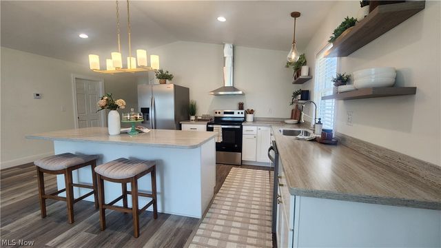3190 Eastport Road SE, Dennison, OH 44621