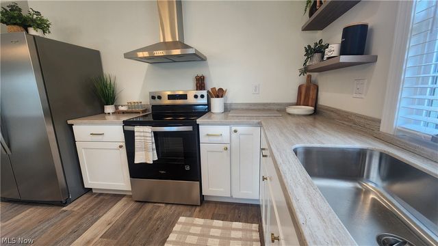 3190 Eastport Road SE, Dennison, OH 44621
