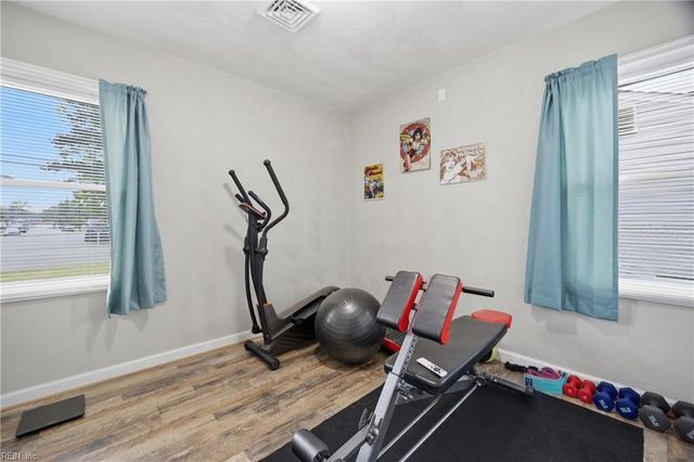 1521 Morgan DR, Hampton, VA 23663