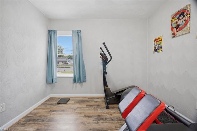 1521 Morgan DR, Hampton, VA 23663